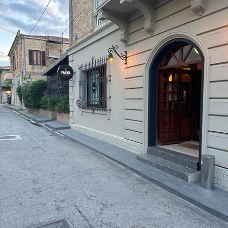 Hotel Pimenta Roseto Degli Abruzzi Exteriör bild
